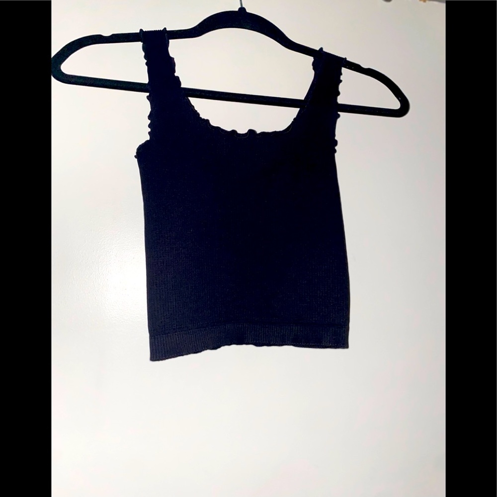 Nikibiki Lettuce Edge Crop Top